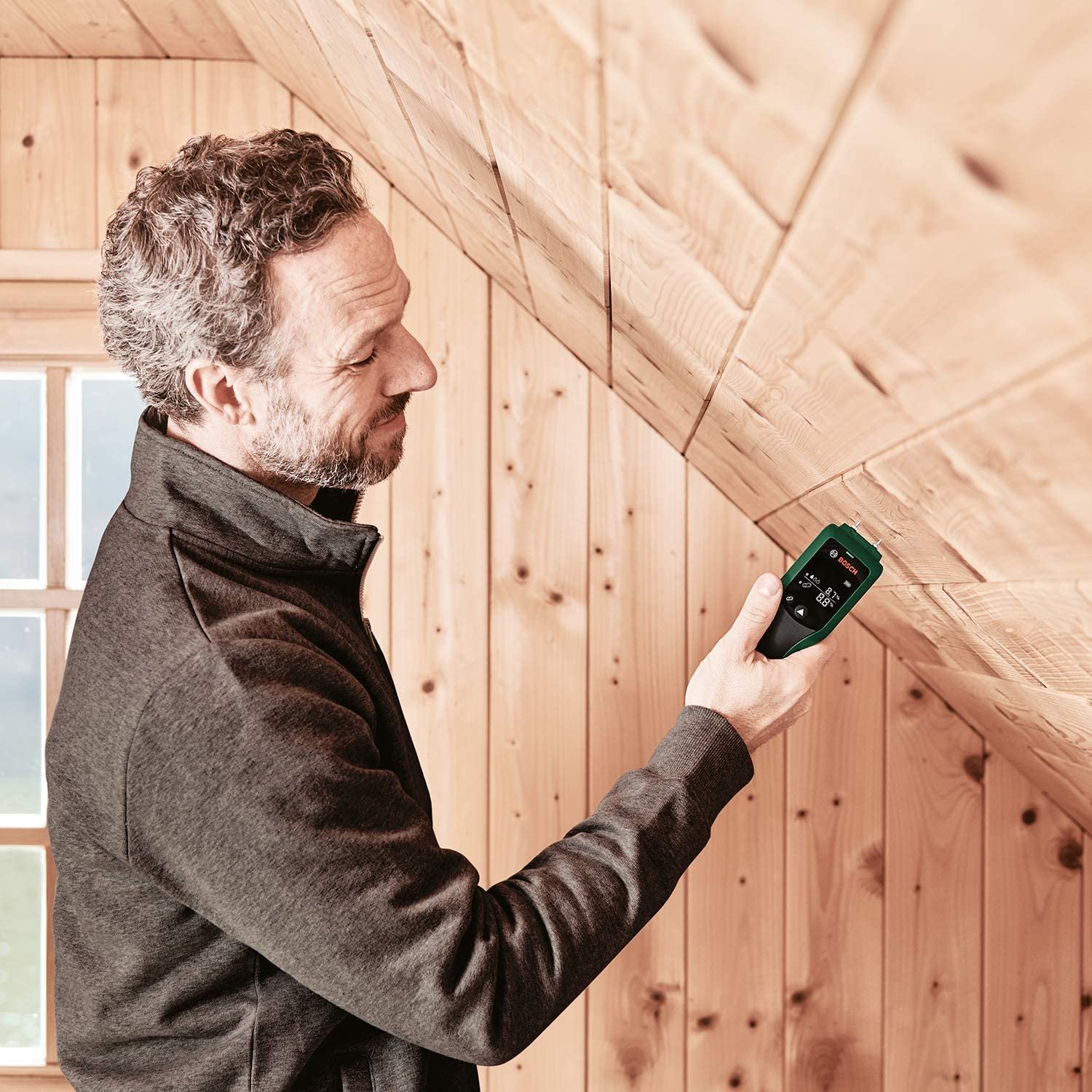 Bosch moisture meter UniversalHumid (precise results thanks to wood